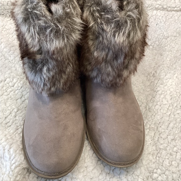 ANA Womens Taupe gray wedge Ankle boots size 10 - Picture 2 of 9